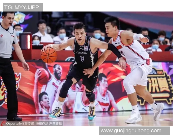 亚特兰大老鹰与国王激战正酣谁能在这场对决中笑到最后